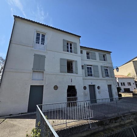 Quai 3 Loft Moderne Et Lumineux Les Pieds Dans L'Eau Apartman Jarnac Kültér fotó