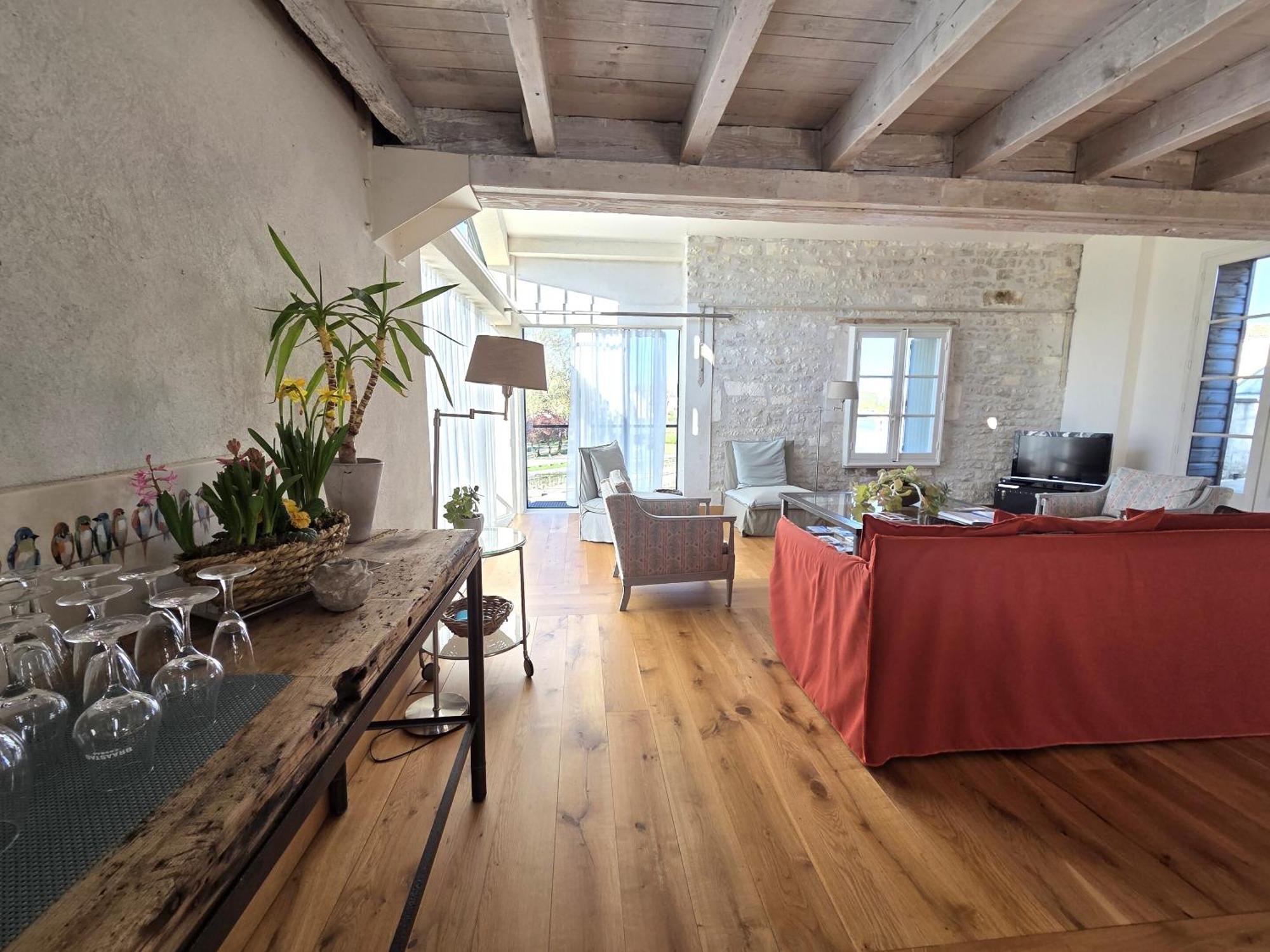 Quai 3 Loft Moderne Et Lumineux Les Pieds Dans L'Eau Apartman Jarnac Szoba fotó